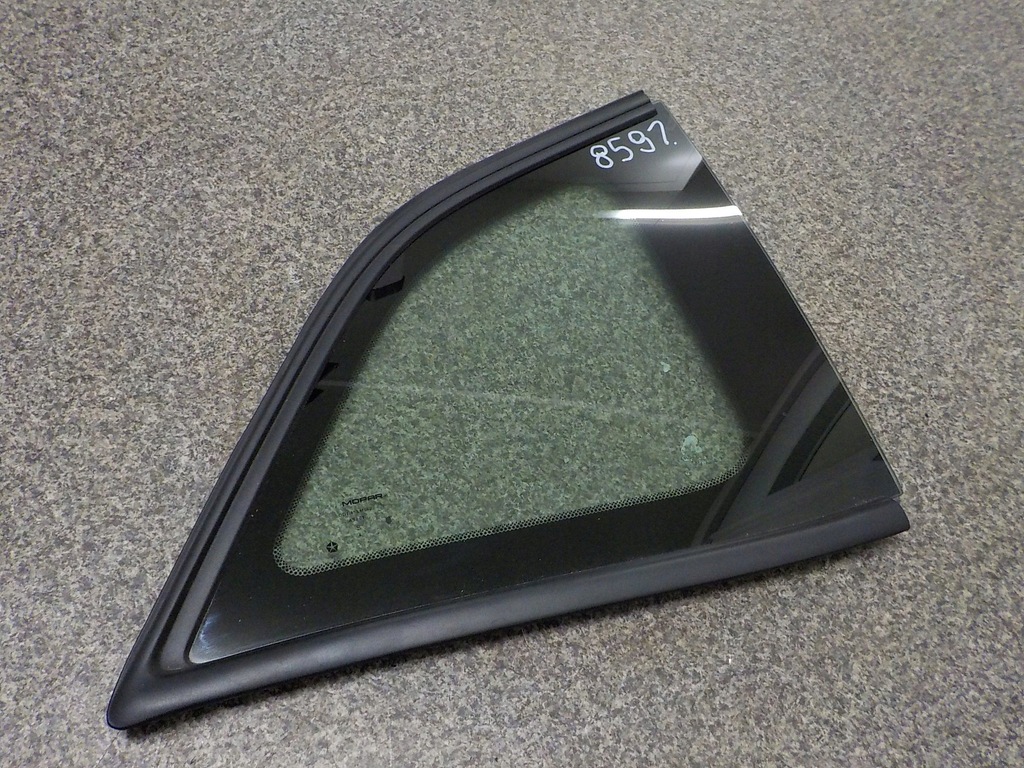 фото №1, Скло права задня dodge challenger 2008-