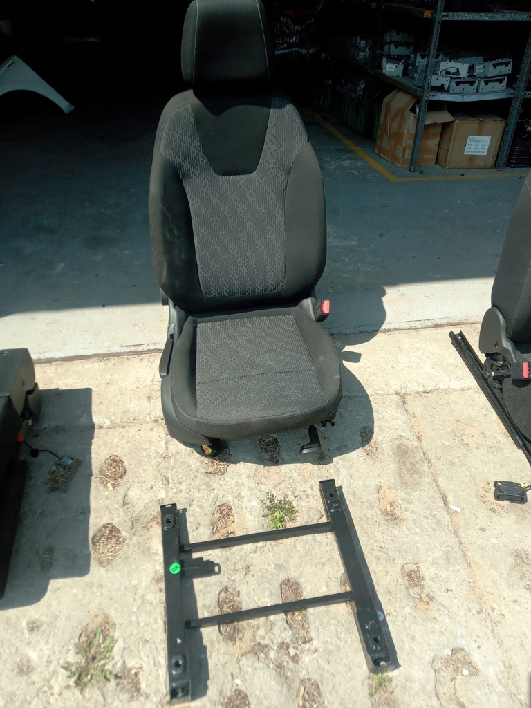 фото №1, Opel crossland x сиденье правый перед каркас