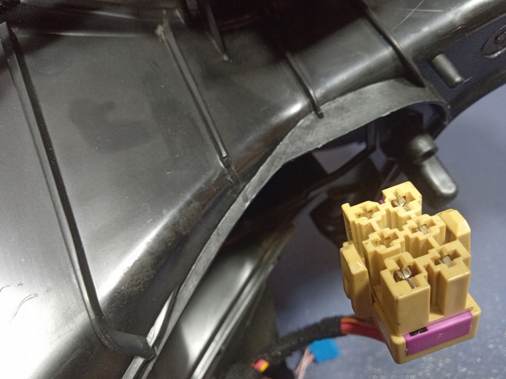 фото №14, Audi q7 i 4l обігрівач 4l1820003ad eu