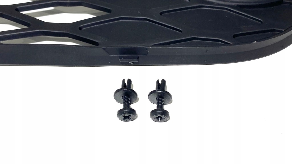 фото №8, Решітка бампера audi a4 b5 rs4 8d0807345q ліва