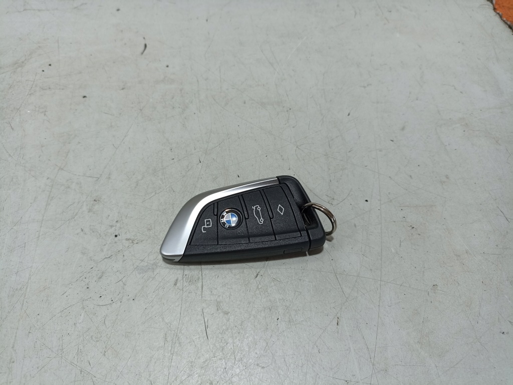 фото №1, Bmw1 f40 ключ pilot 5a47437