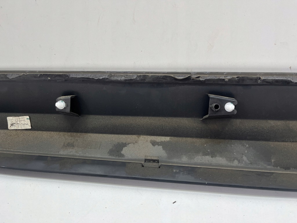 фото №8, Skoda enyaq 5la молдинг накладка дверь передняя правая 5la854940 ładna!