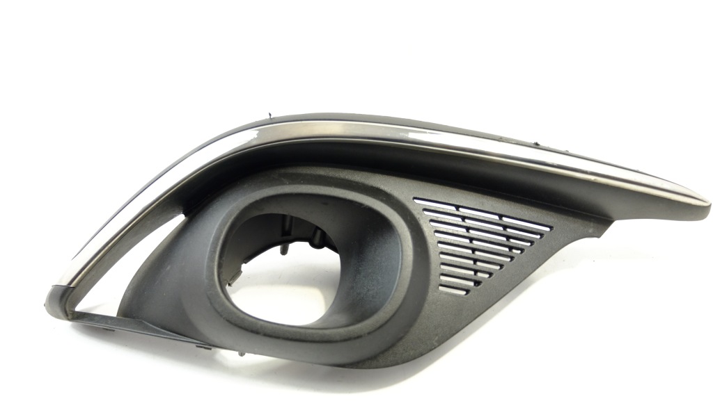 Купить Renault scenic iv решётка противотуманной фары бампера правый перед 62086464r