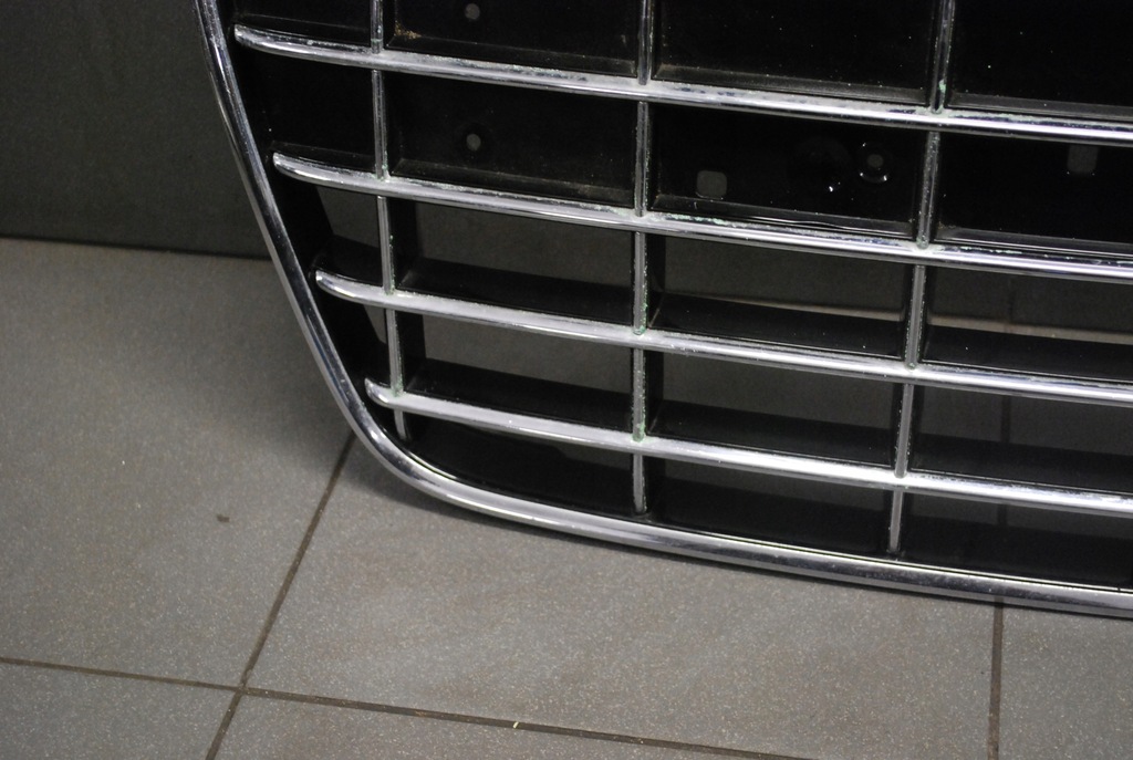 фото №3, Решётка радиатора решётка радиатора радиатор audi r8 420853651a