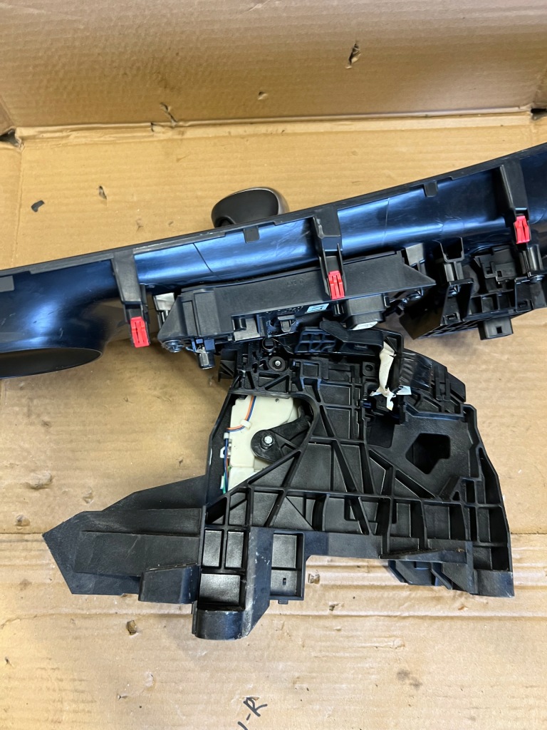 Тунель середній toyota ch-r Зі Шроту