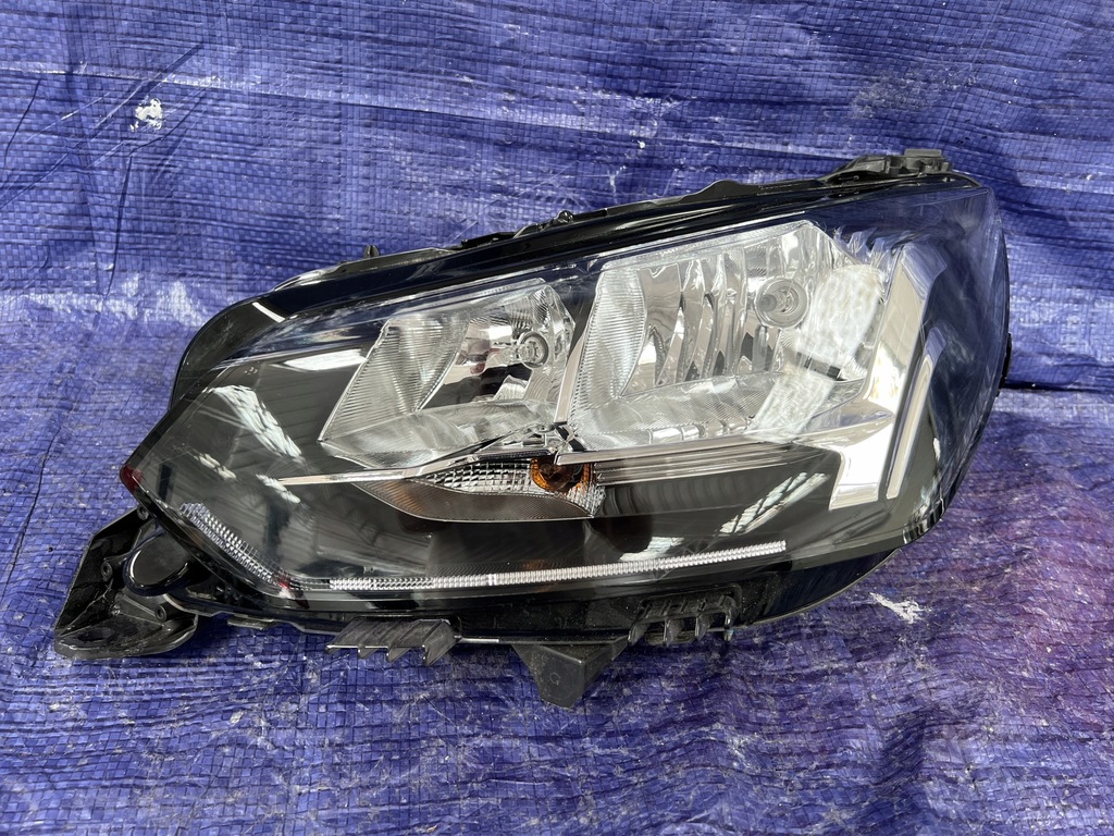 фото №1, Peugeot 208 19- ліва лампа передня