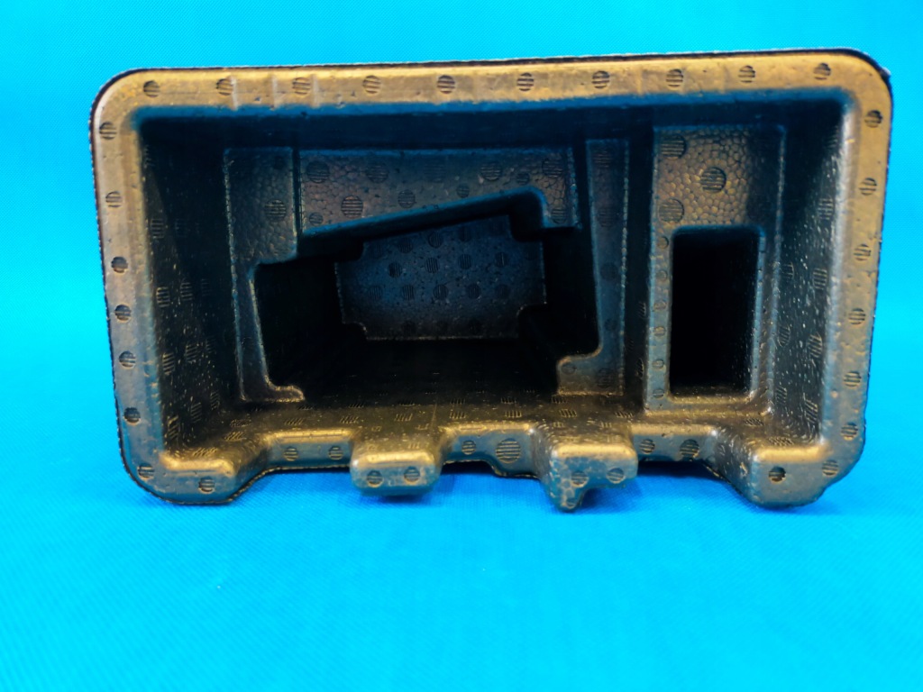 фото №1, Bmw x5 f15 2014 r xdrive 30 d 190kw бардачок полиця піна багажника 6853975