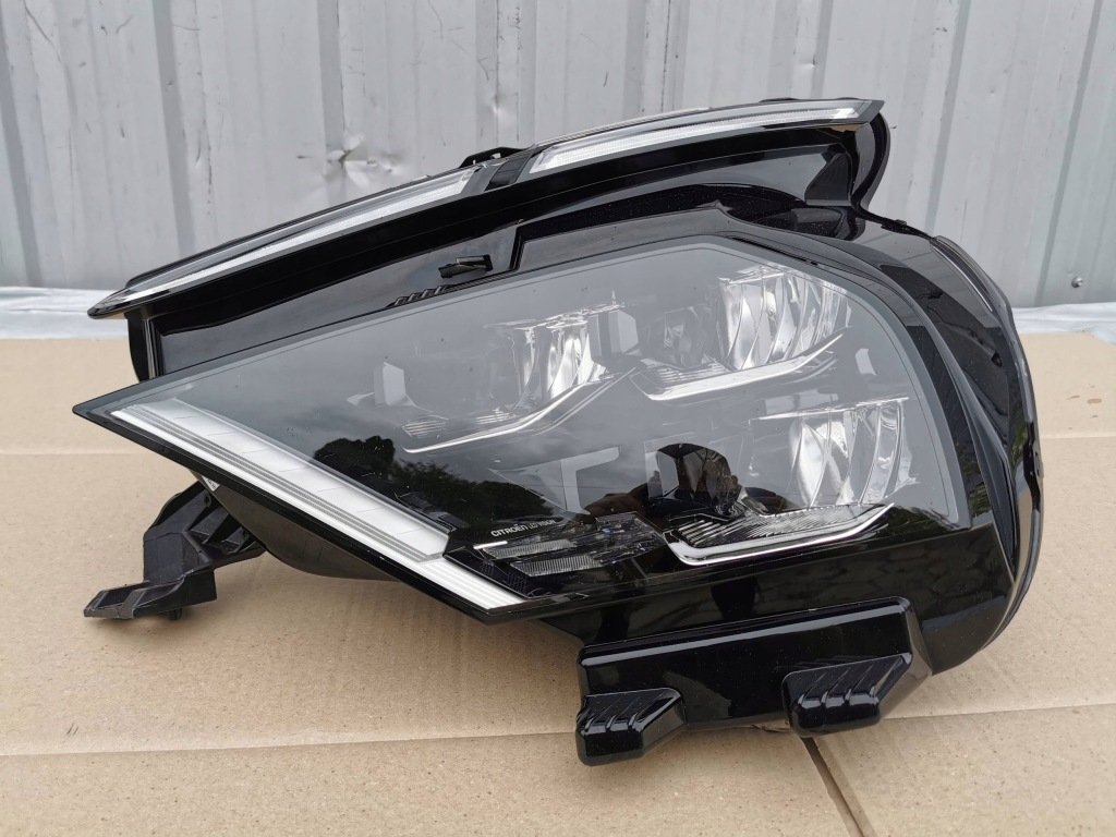 Купити Citroen c4 3 20-24 фара передня ліва full led 9830649480