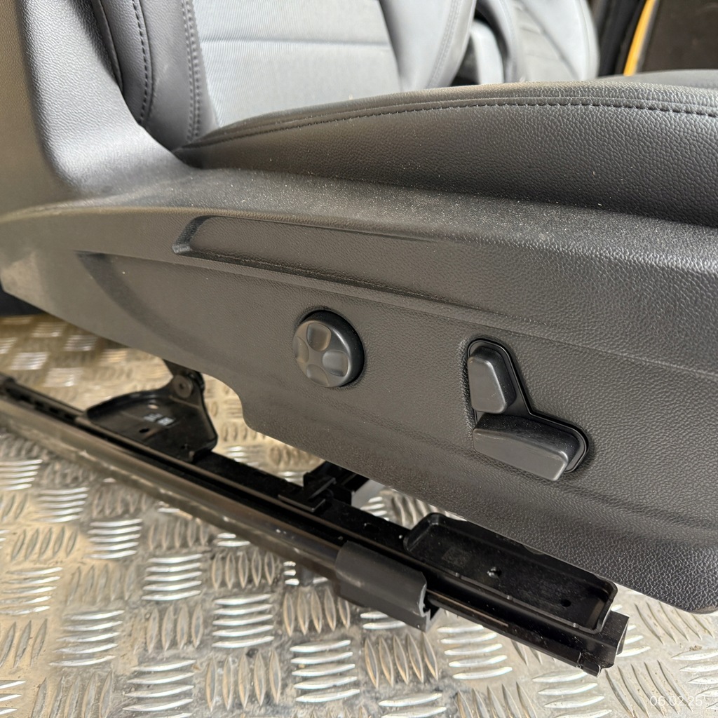 фото №3, Сидіння шкіряний заднє сидіння тунель комплект alfa romeo giulia 2017 rok