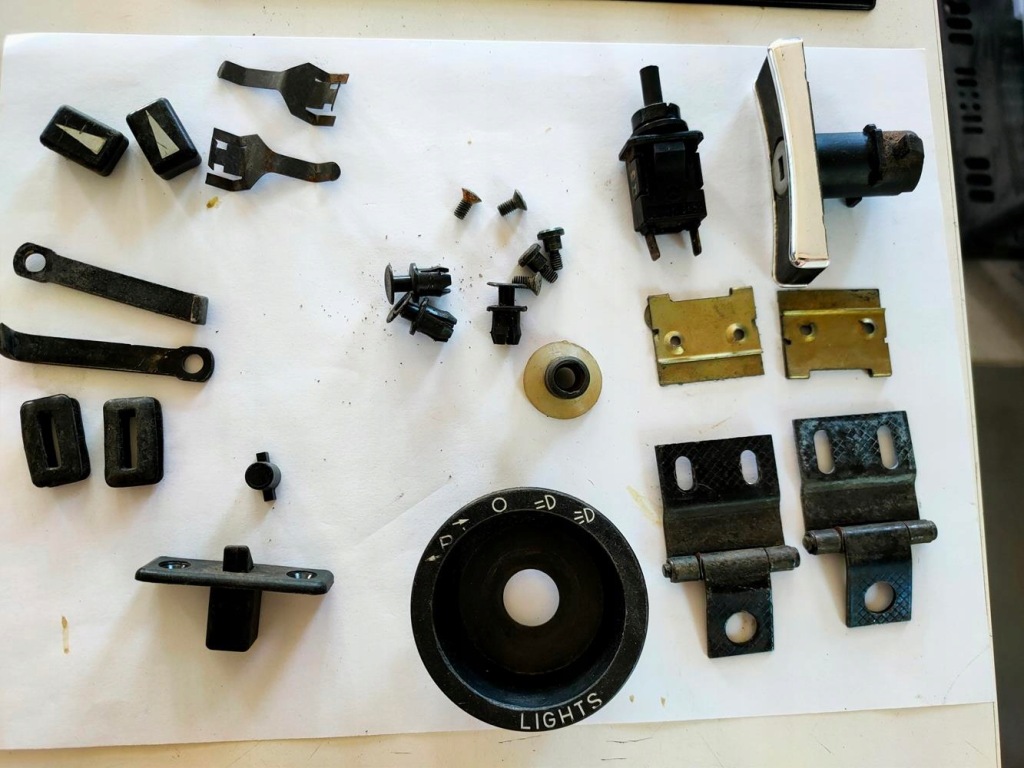 фото №1, Набор реставрация приборная панель mercedes 107