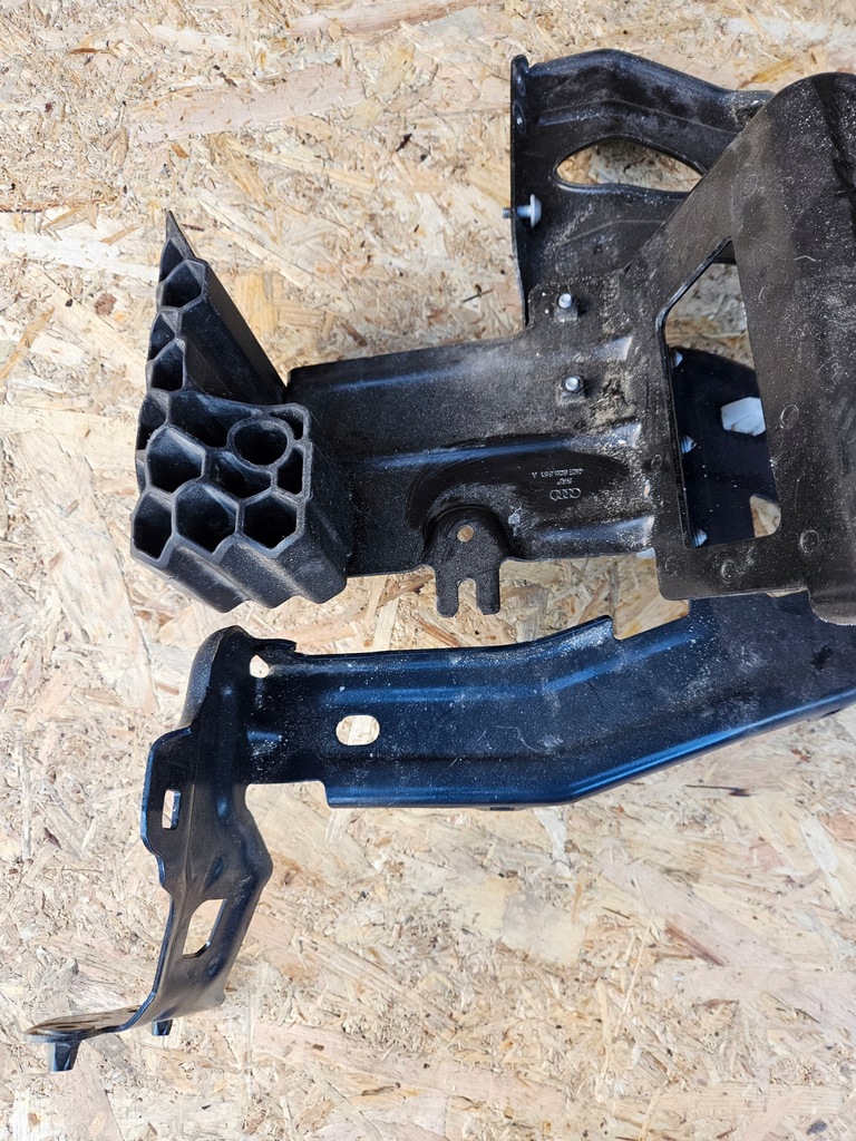 фото №12, Кронштейн кронштейн бампера крыла audi e-tron q8 4ke 4ke805851a