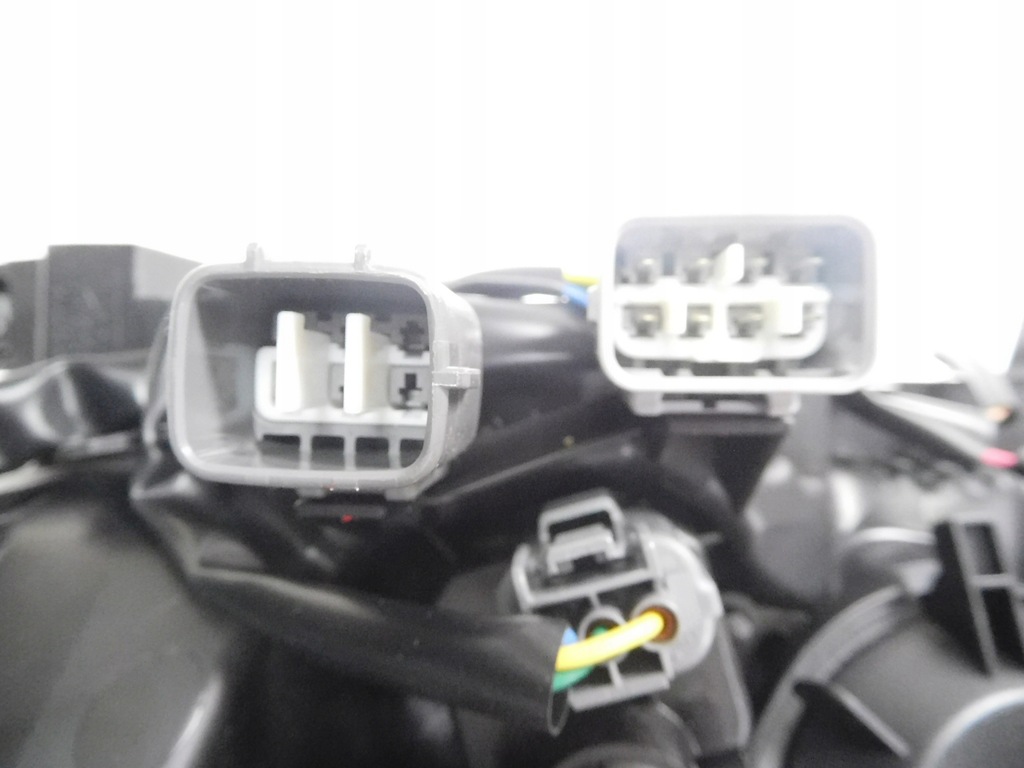 фото №7, Лампа передняя правая mitsubishi asx 8301b588