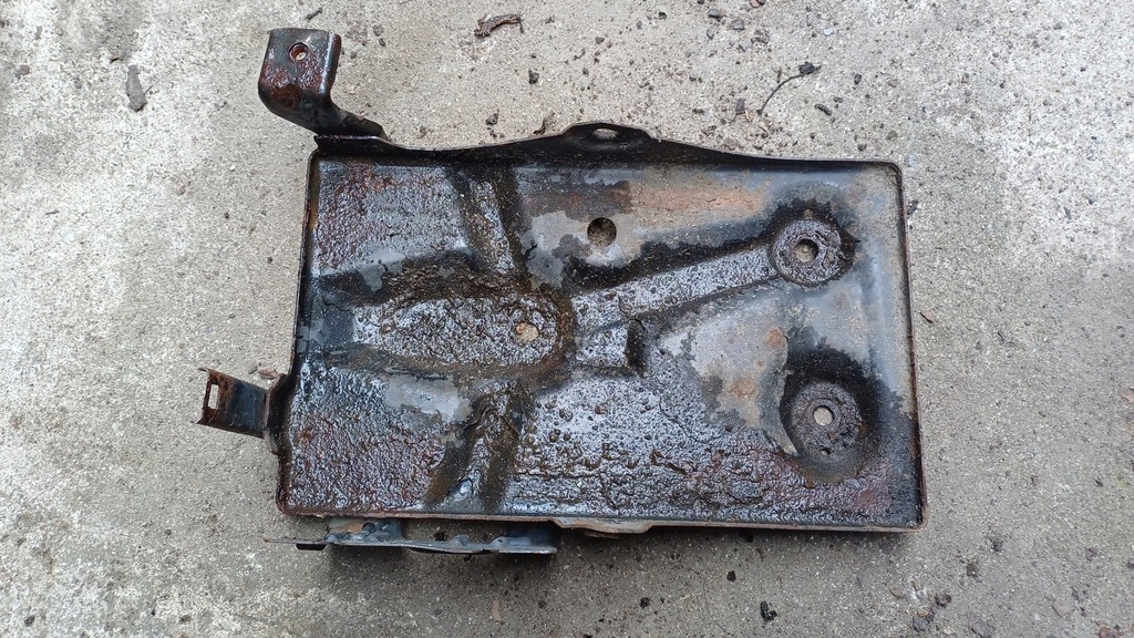 фото №1, Nissan micra k11 основание аккумулятор