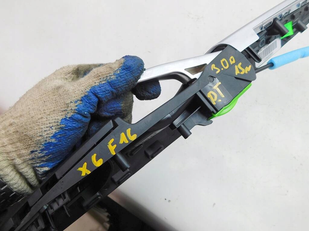 фото №9, Bmw x6 f16 m50d 15r ручка молдинг дверь правый задняя