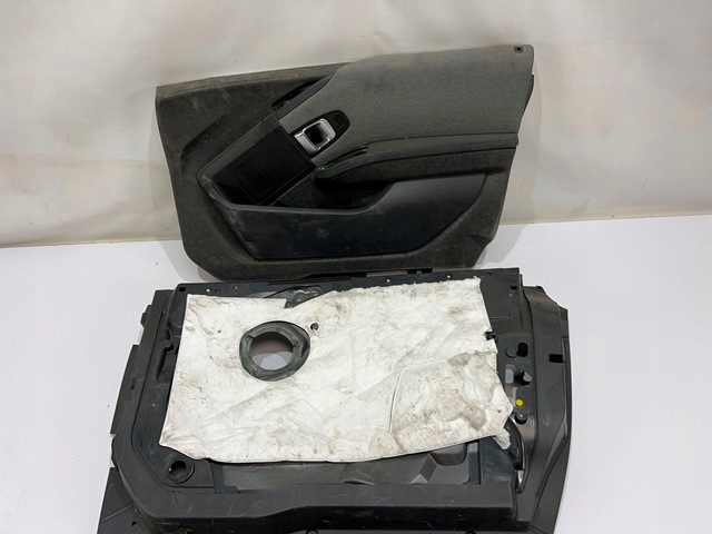 фото №2, Bmw i3 праве передні двері оббивка салон