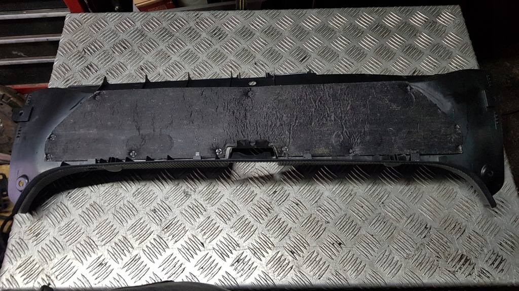 фото №13, Mercedes w203 защита порог багажника