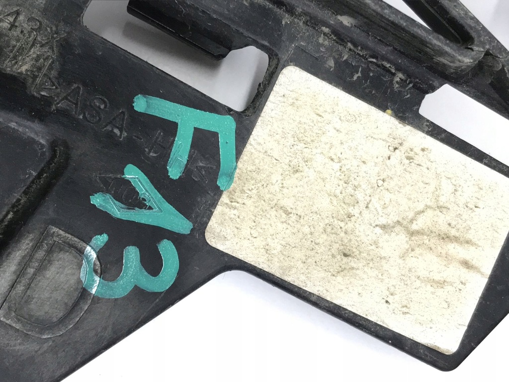 фото №9, Renault zoe решітка бампера права перед 622540261r