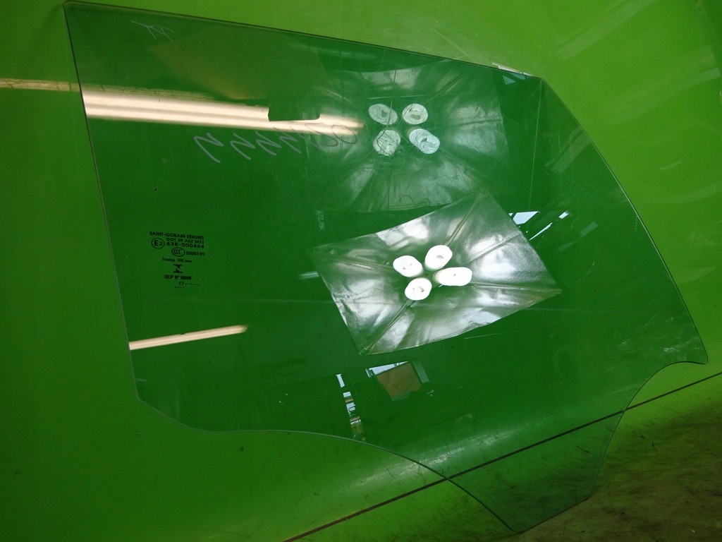 фото №9, Стекло правая задняя infiniti q30 qx30 18r задняя