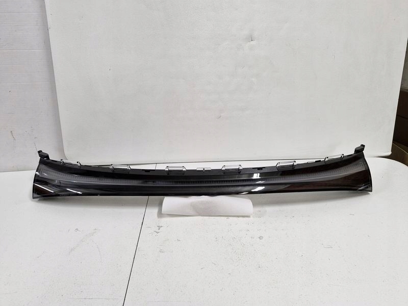 Купить Mercedes w174 c174 cla накладка лампа перед передняя средняя led