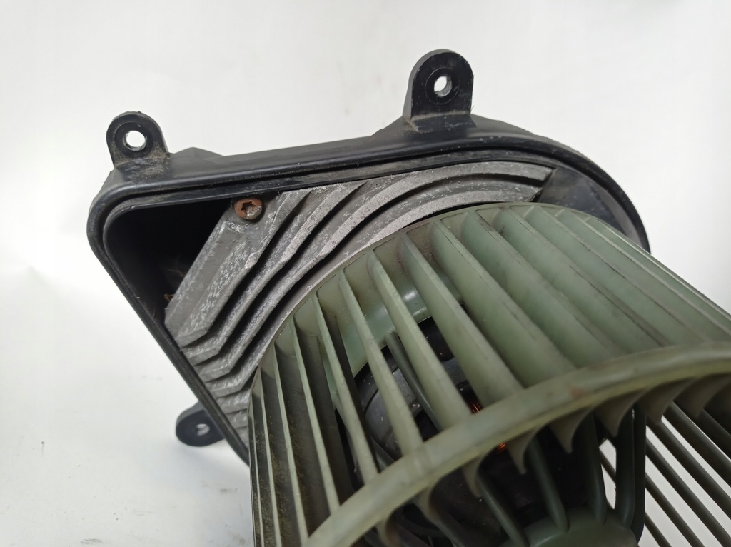 фото №8, Воздуходувка вентилятор peugeot 306 740121233f