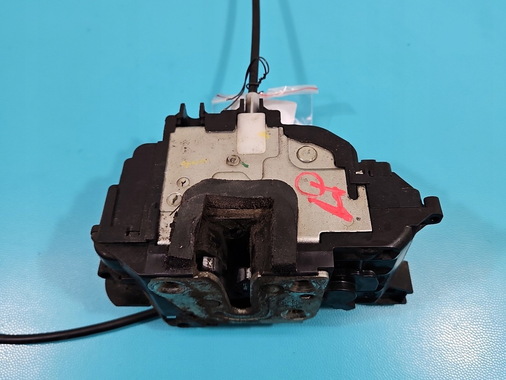 фото №3, Замок перед левый renault clio iii europa 4pin