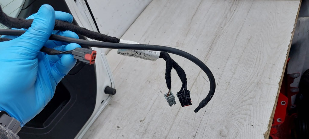 фото №9, Кришка багажника задня камера hh ford fiesta mk 8