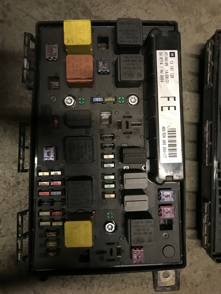 фото №1, Коробка предохранителей opel 13191128 fe