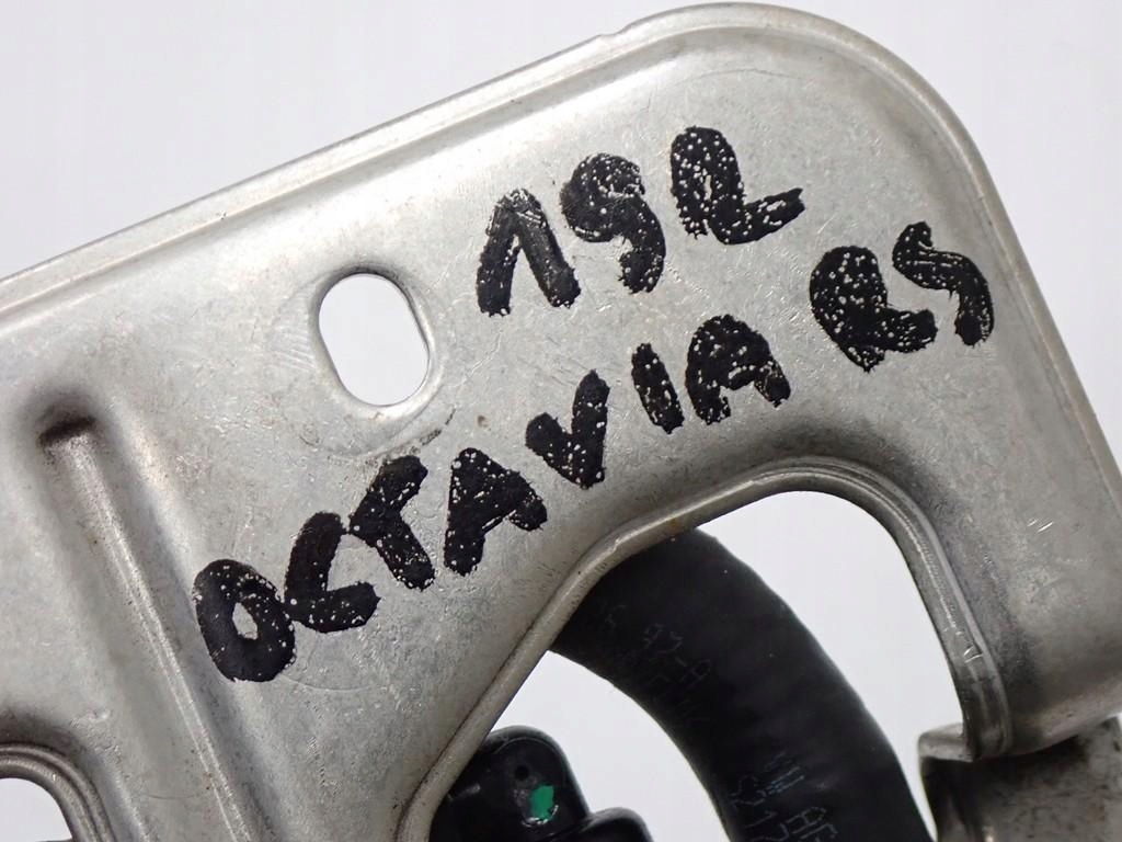 фото №8, Датчик давления выхлопных газов 057906051b skoda octavia iii 5e rs 2.0 tsi dkt 19r