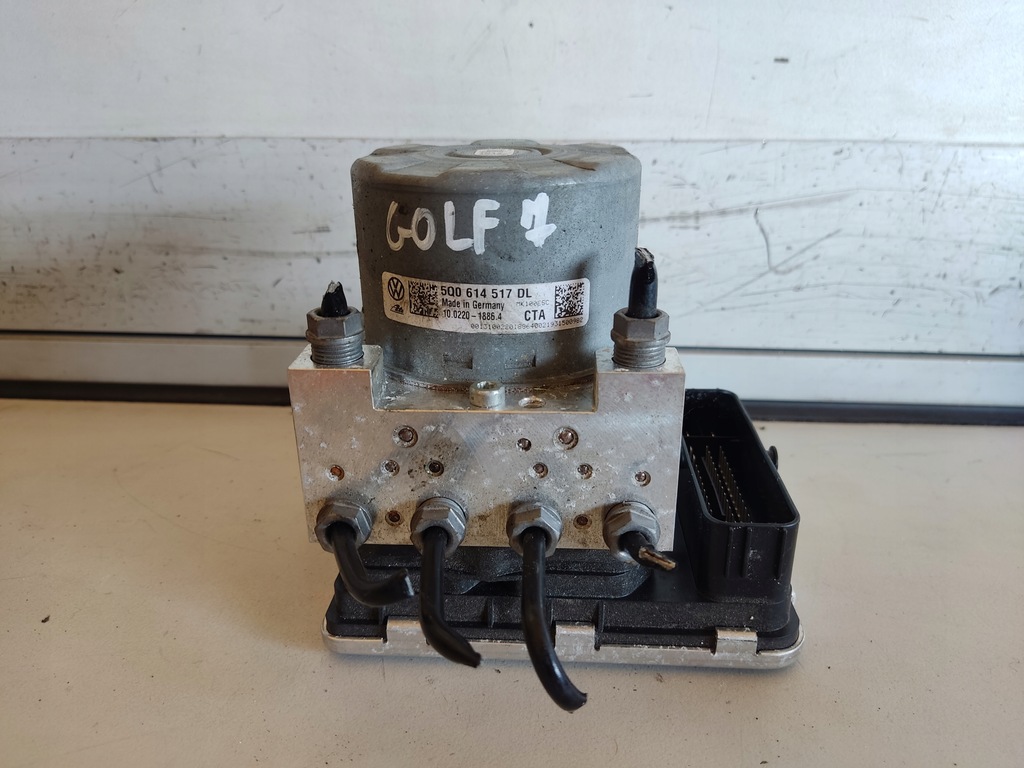 фото №1, Vw golf vii насос abs 5q0614517dl