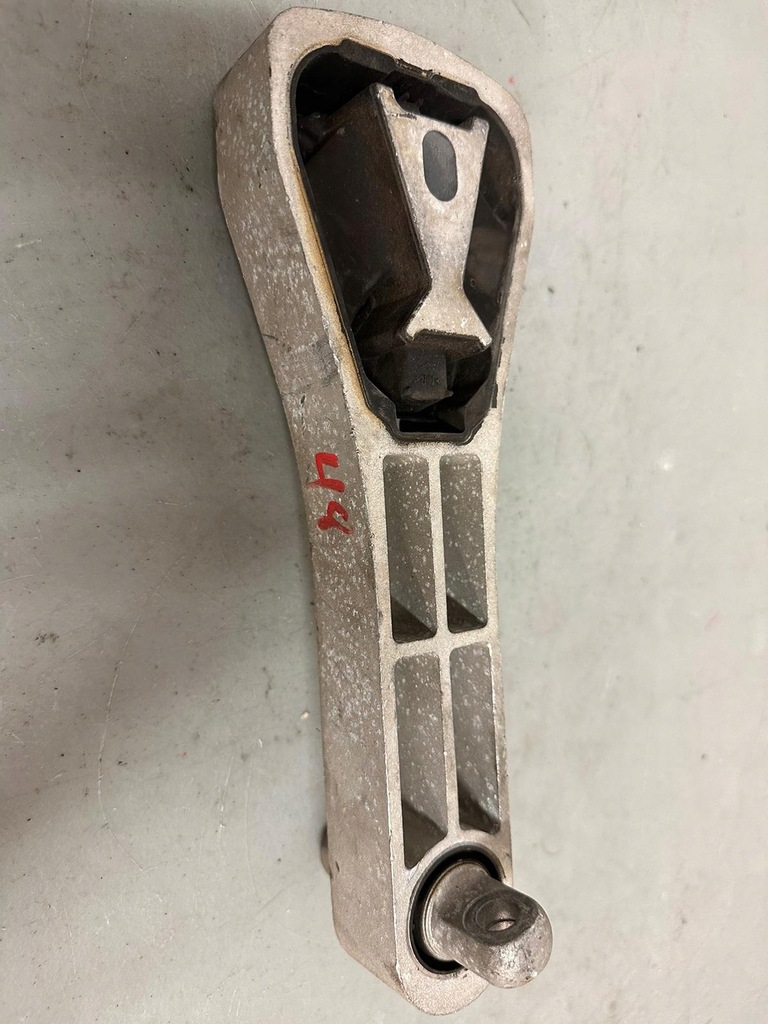 фото №1, Подушка кронштейн двигателя коробки 31460677