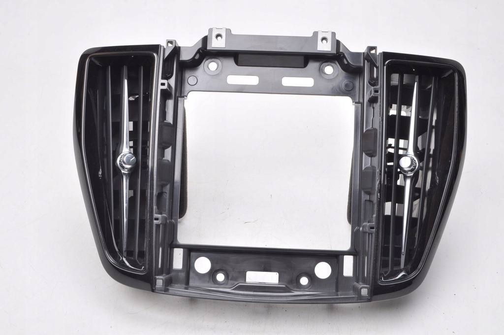 фото №1, Volvo xc60 ii рамка консоли радио панель среднего 31417742