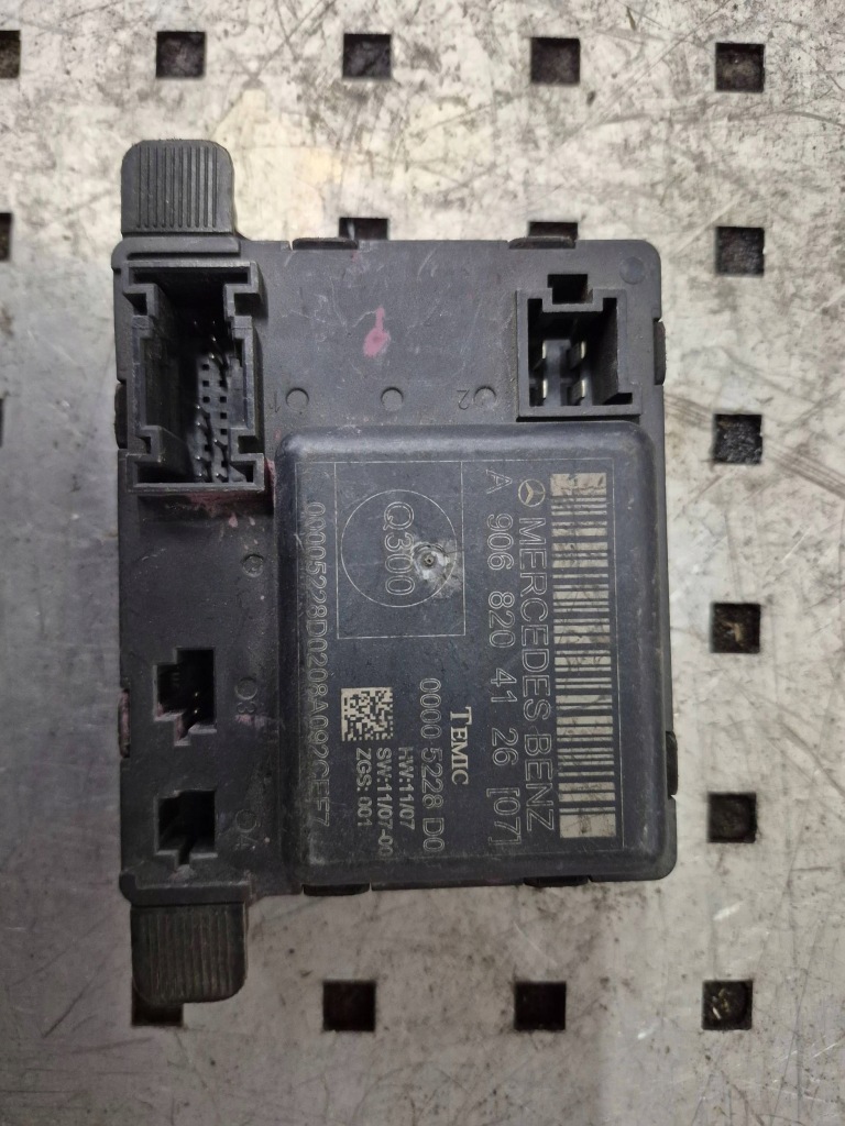 фото №1, 2009 volkswagen crafter модуль двері a9068204126