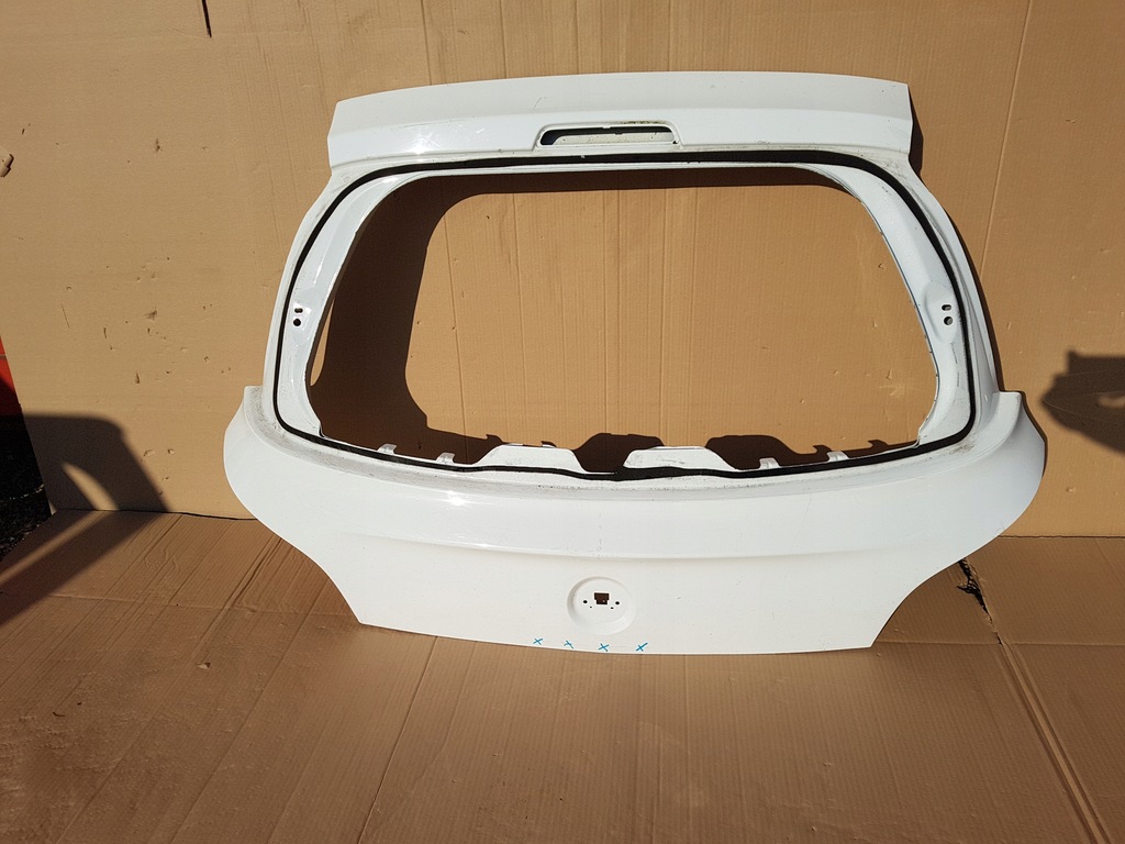 фото №1, Кришка багажника багажника задня opel adam