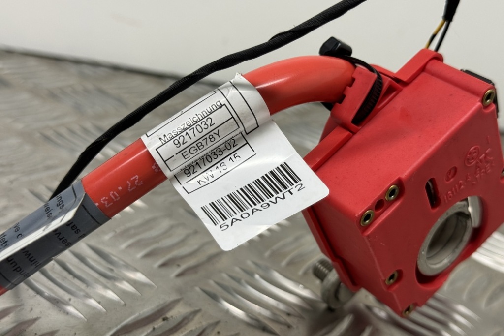 фото №13, Клемма плюсовая bmw 7 f01, f02 9217032 4.4l бензиновый 300kw 2010