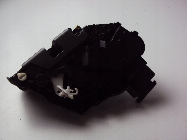 фото №2, Замок двері правий задня volvo s40 ii 2004-