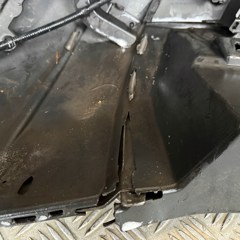 фото №9, Бампер передний kompletny land rover range rover evoque i lift 2016' 4 pdc