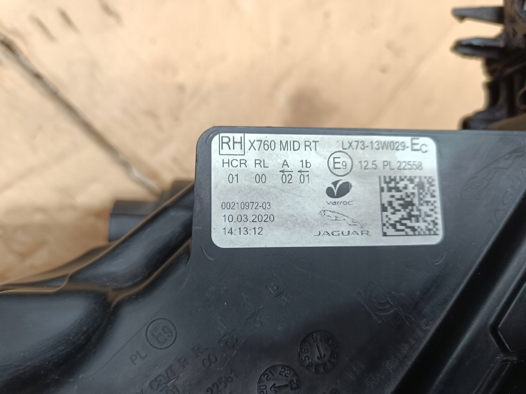 фото №15, Jaguar xe lift x760 - лампа передня права full led