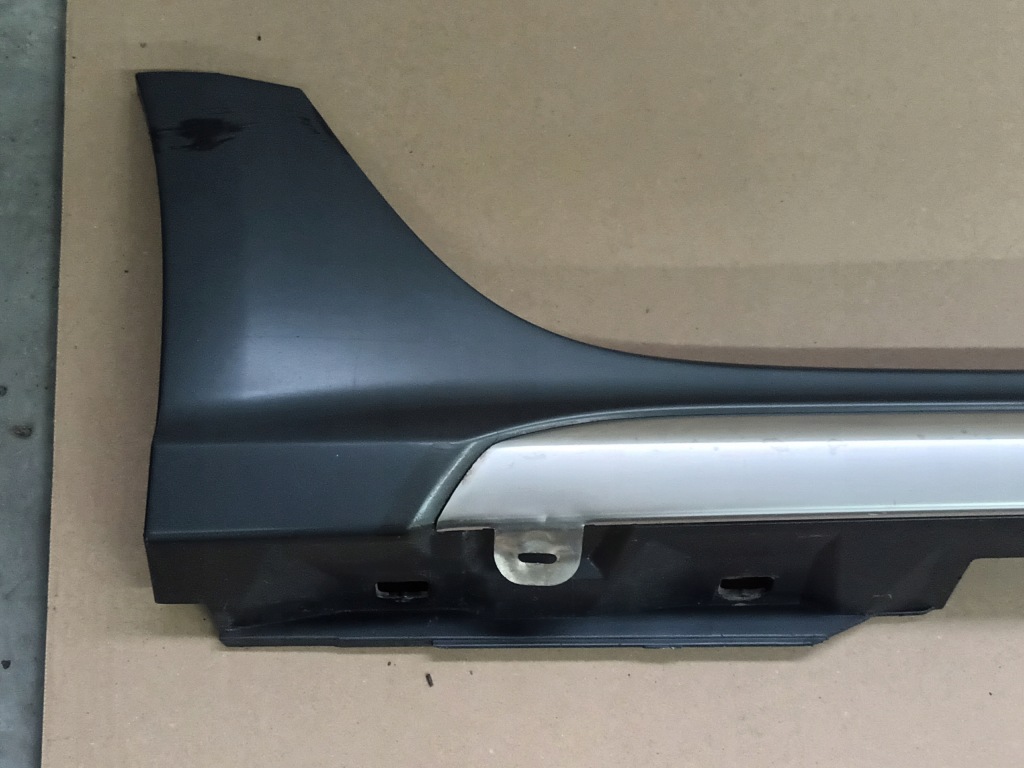 Молдинг порог правый  audi a6 c7 allroad порог правая Недорого