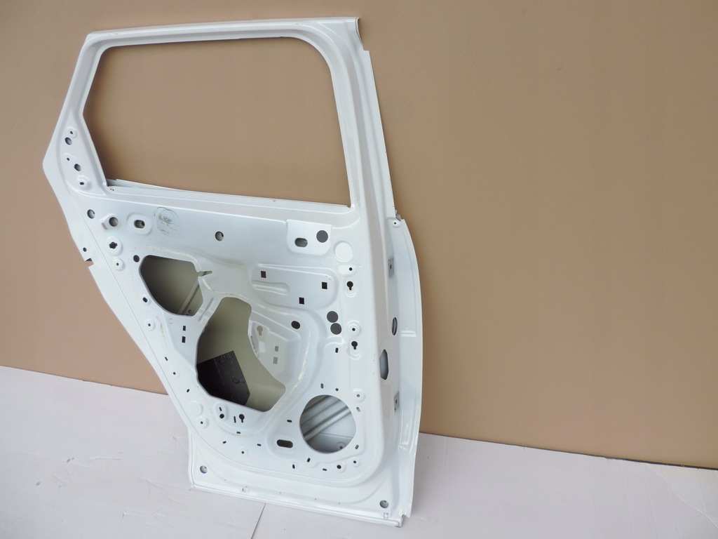 фото №10, Peugeot 3008 2017 2018 левая дверь задняя