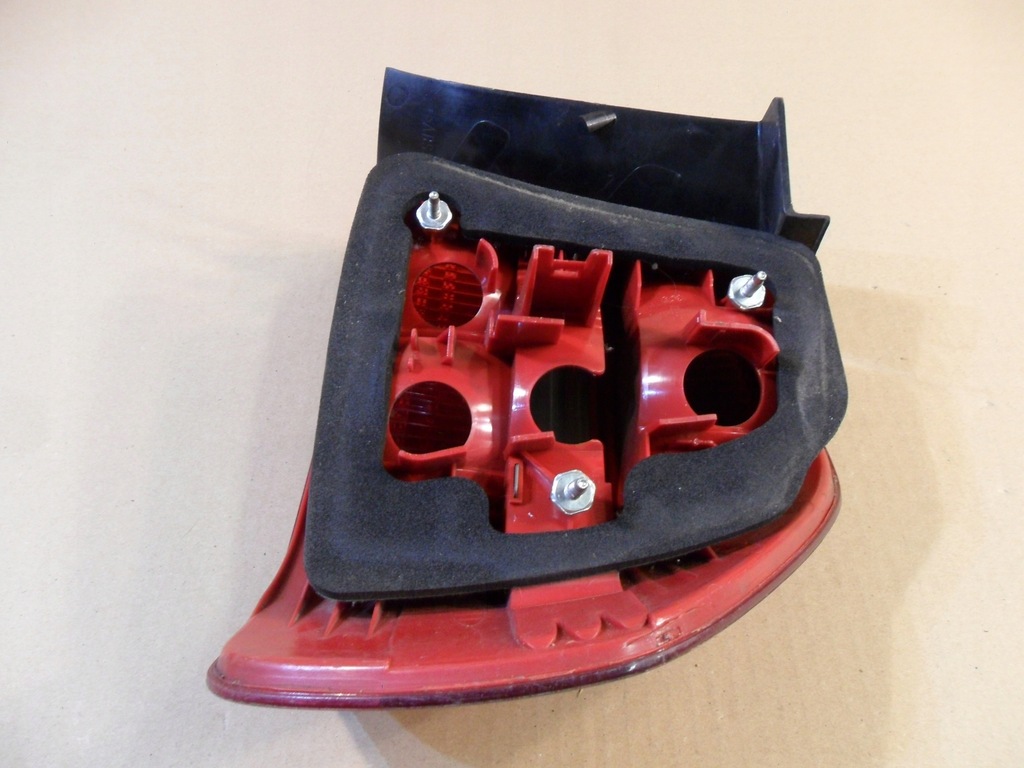 фото №13, Bmw оригинальный номер 6937457 лампа крышка задняя