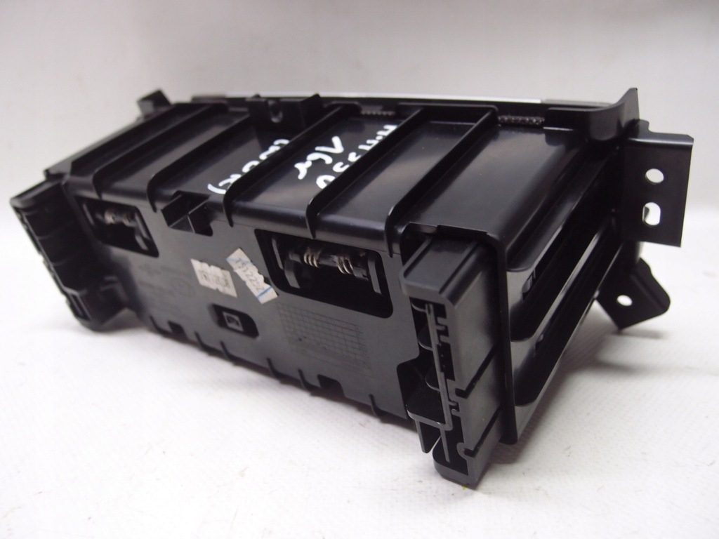 фото №10, Кронштейн na чашки контейнер hyundai h350 2016r