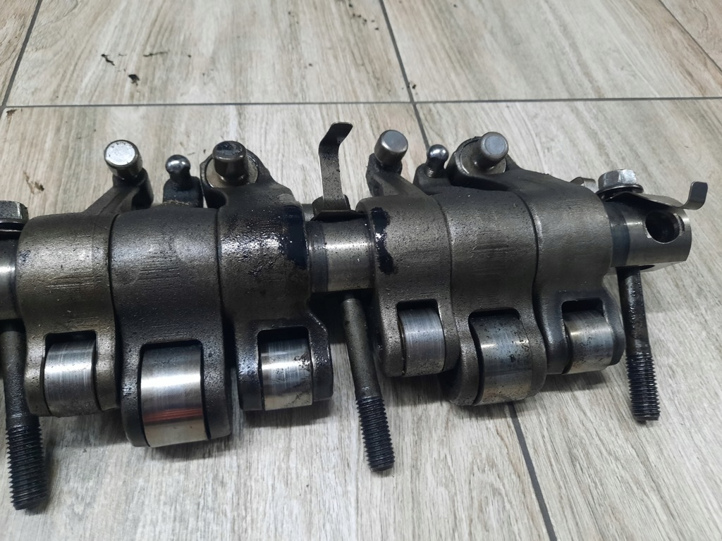 фото №4, Клавіатура розподільного валу клапанна ролик renault premium dxi 11 volvo fm 9