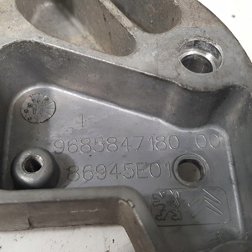 фото №4, Кронштейн двигуна peugeot 508