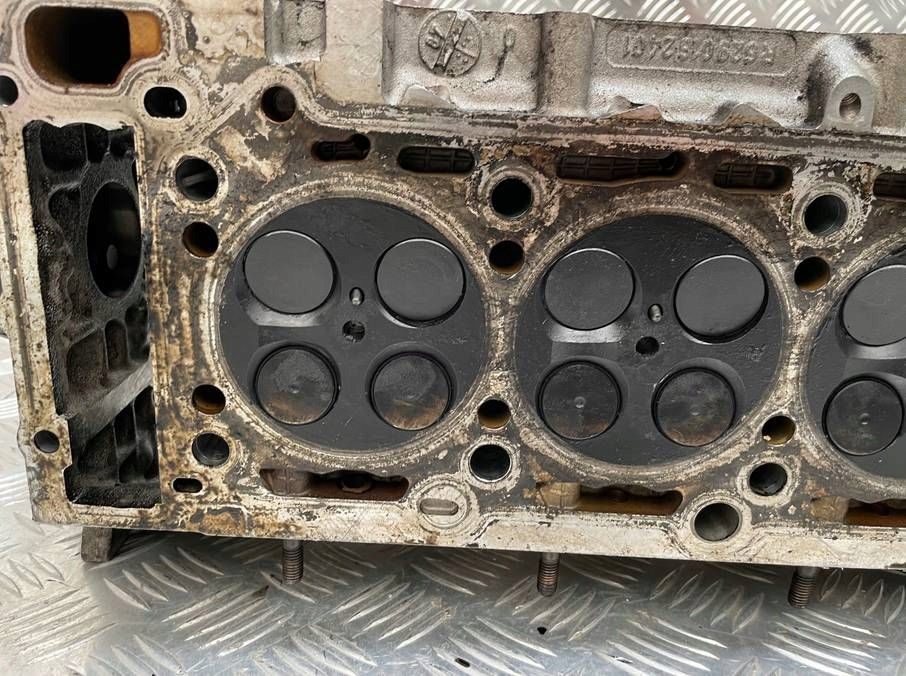 Головка двигателя mercedes ml w164 4.0 cdi a6290105220 с Разборки