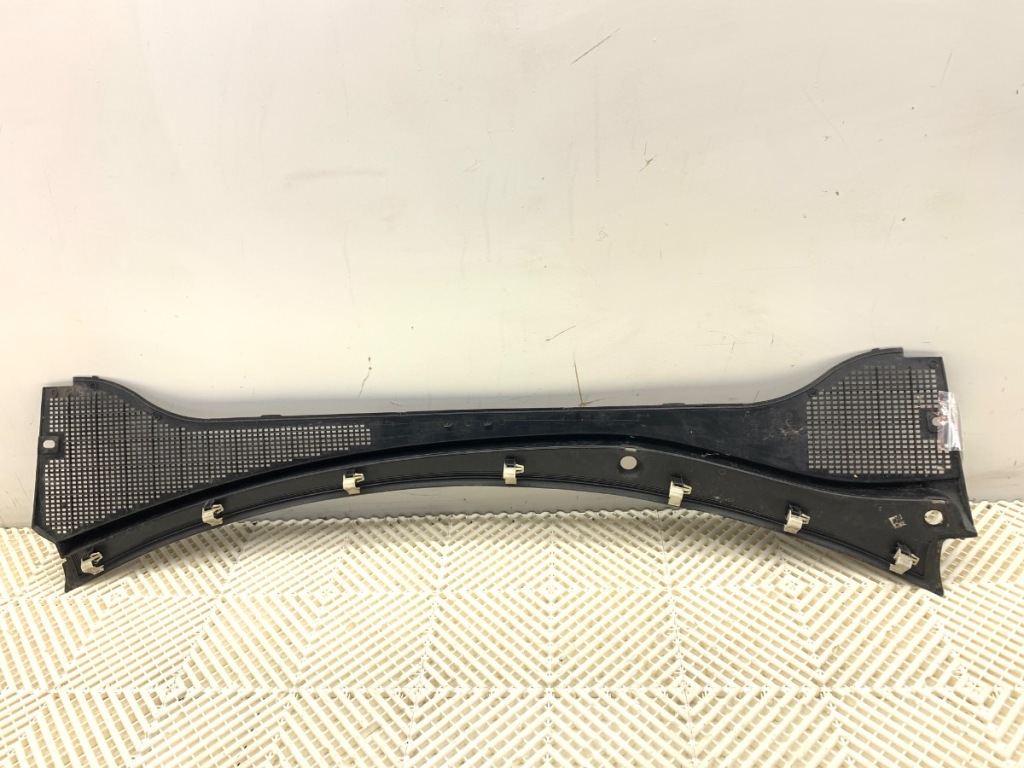 Жабо renault clio 3 8200290131 хэтчбек 05-14 накладка передняя Цена