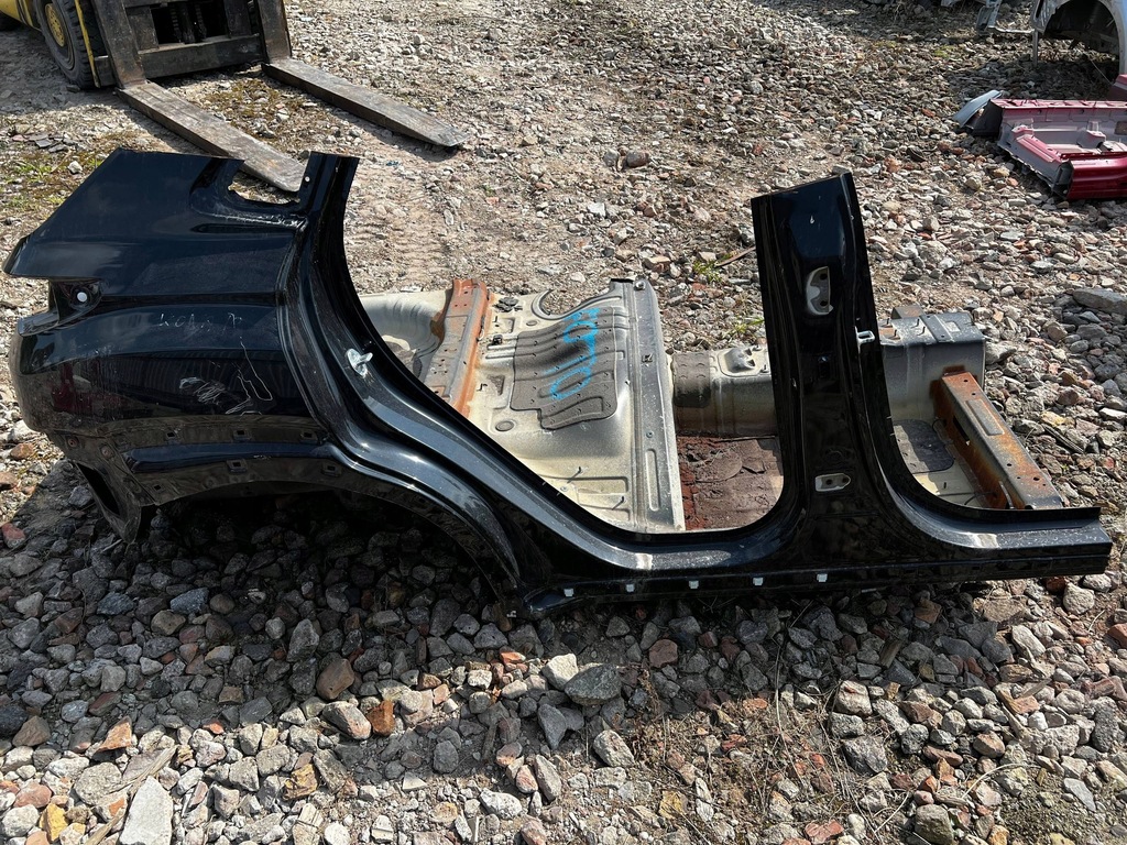 фото №1, Hyundai kona крыло обшивка четверть задняя задняя правая порог блок двигателя