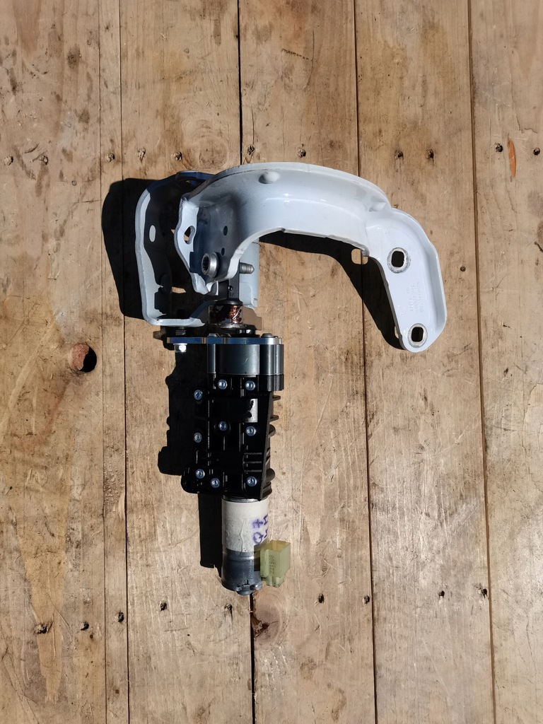 фото №7, Audi q7 4m привод крышки электрический 4m0827851a