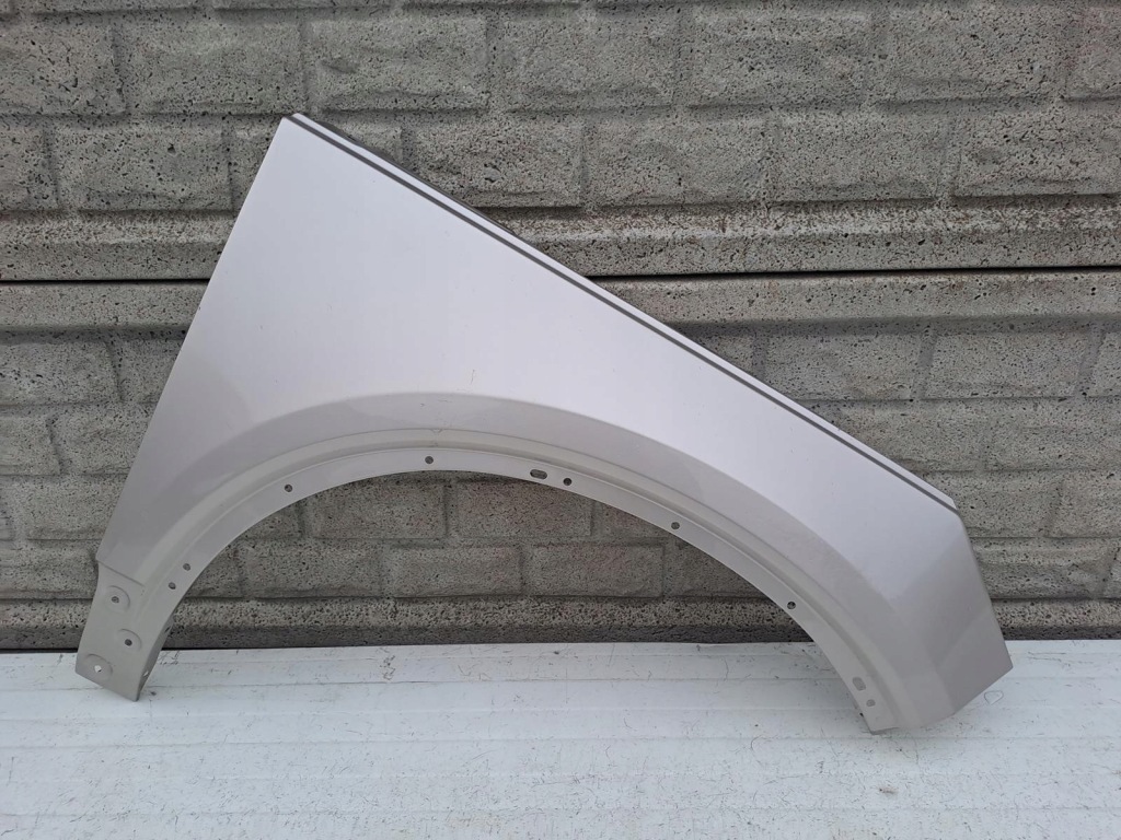 фото №1, Volvo xc40 c40 2017-2022 крыло передний правый оригинал