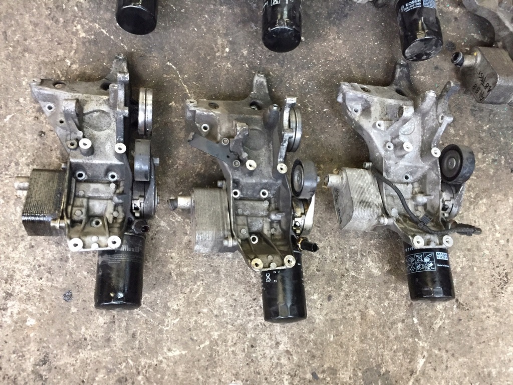 фото №15, Audi a4 b8 a5 8t основание фильтра масла 06h903143e