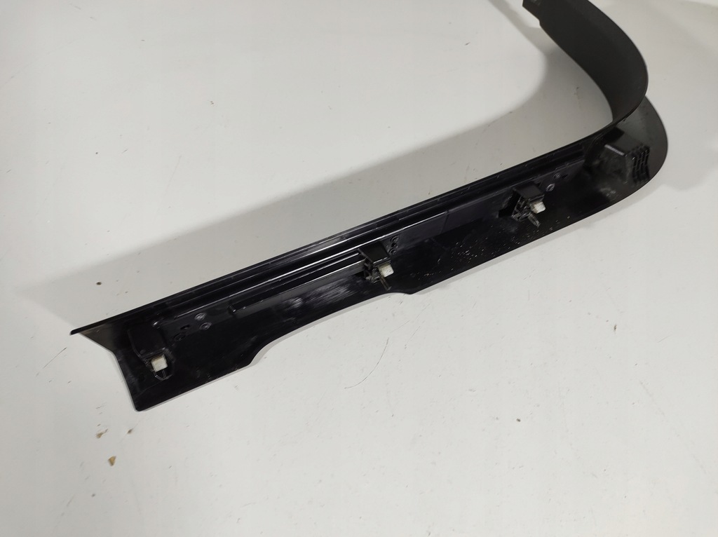 фото №5, Volvo v60 18r- молдинг накладка поріг права